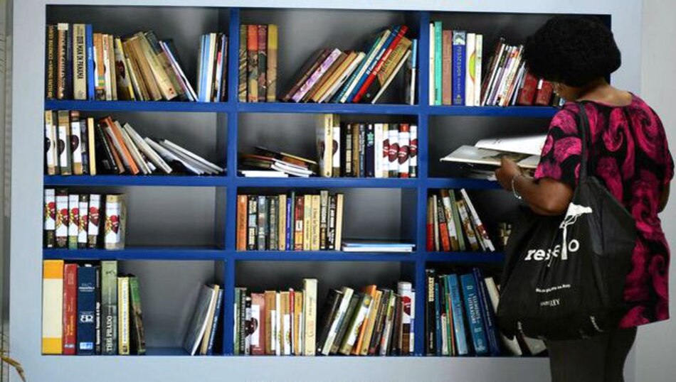 Librotón en la cinta costera este fin de semana; puedes donar libros nuevos y usados