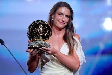 Alexia Putellas, la triple corona de la reina que aprendió a levantarse