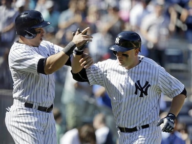Yankees pegan cinco jonrones para superar a Medias Rojas