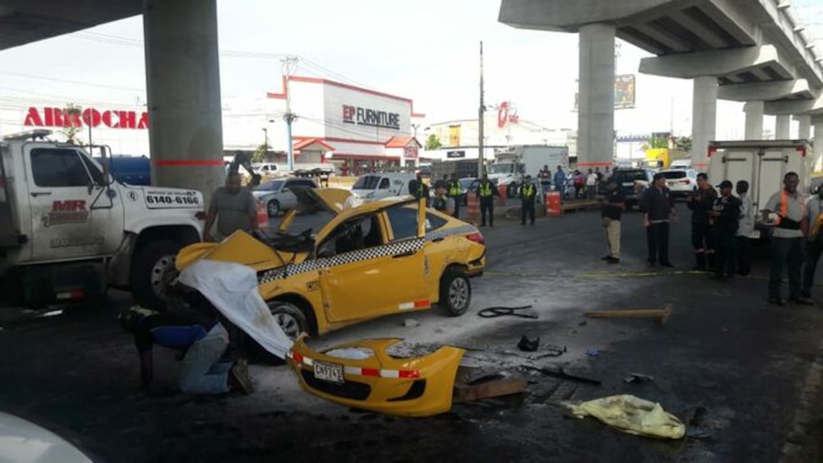 Así quedó el taxi.