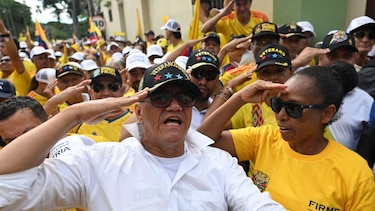 Qué propone De la Espriella y cómo se compara su nueva derecha con la que siempre gobernó Colombia
