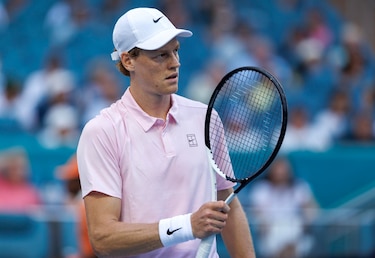 Sinner arrasa y roza récord histórico en Miami