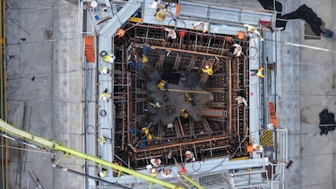 Cuarto Puente sobre el Canal: completan vaciado de torre clave del sistema atirantado