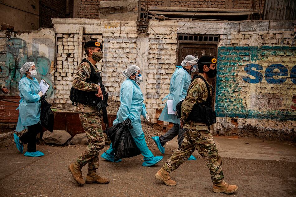 Con operativos casa por casa, Perú busca contener aceleración de contagios