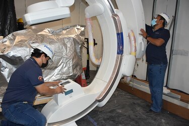 Empieza la instalación de equipos médicos en el Instituto Cardiovascular y Torácico