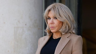 Emmanuel y Brigitte Macron demandan a la influencer Candace Owens en EUA por afirmar que la primera dama francesa nació siendo hombre