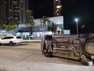Intercambio de disparos tras intento de robo a camión blindado en Marbella