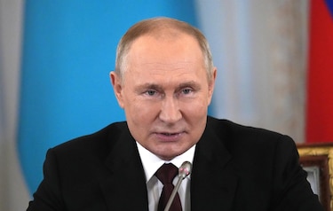 El Kremlin niega el infarto de Putin, pero el presidente sigue sin dejarse ver en público