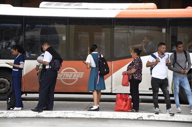 450 Metro Buses hacen falta en las calles, usuarios esperan que pronto empiecen la reparación de las unidades