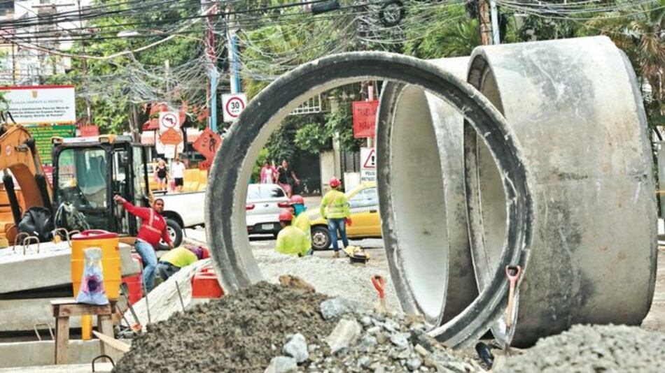 Obras en calle Uruguay, atrasadas