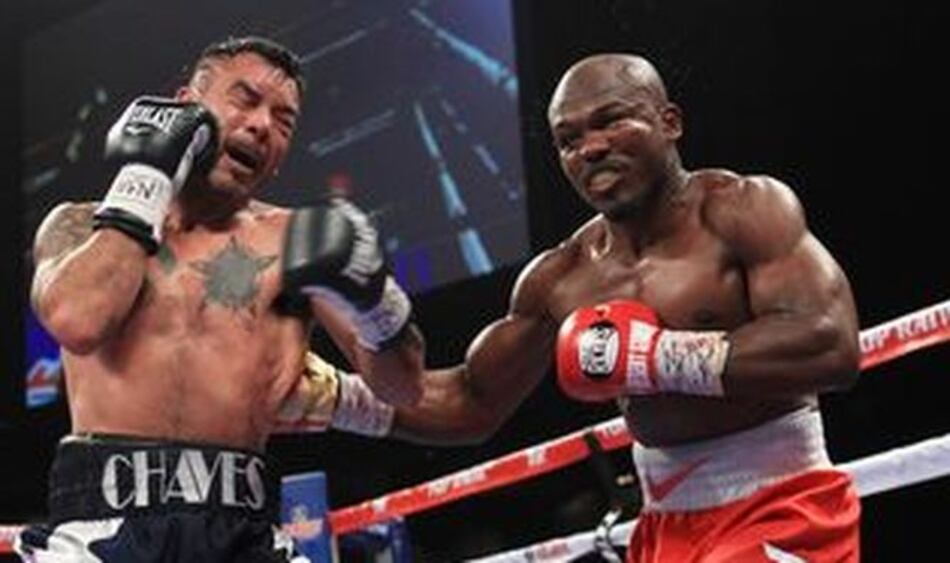 Sorprendente empate en combate de Bradley y Chaves