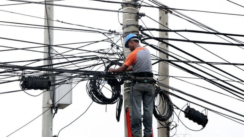 En tres meses se inicia la remoción de cables en el área bancaria
