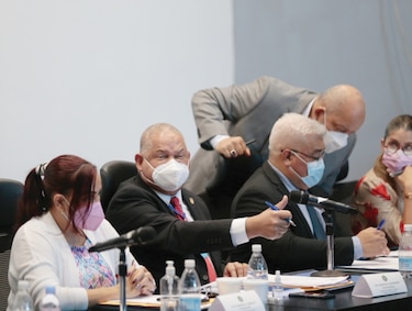 75 cambios electorales; diputados se benefician 