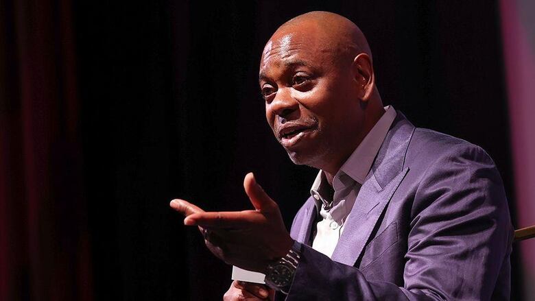 ‘No puedo creer que dijeran esas cosas en Arabia Saudita’: el festival de comedia que se celebra en uno de los países más conservadores del mundo