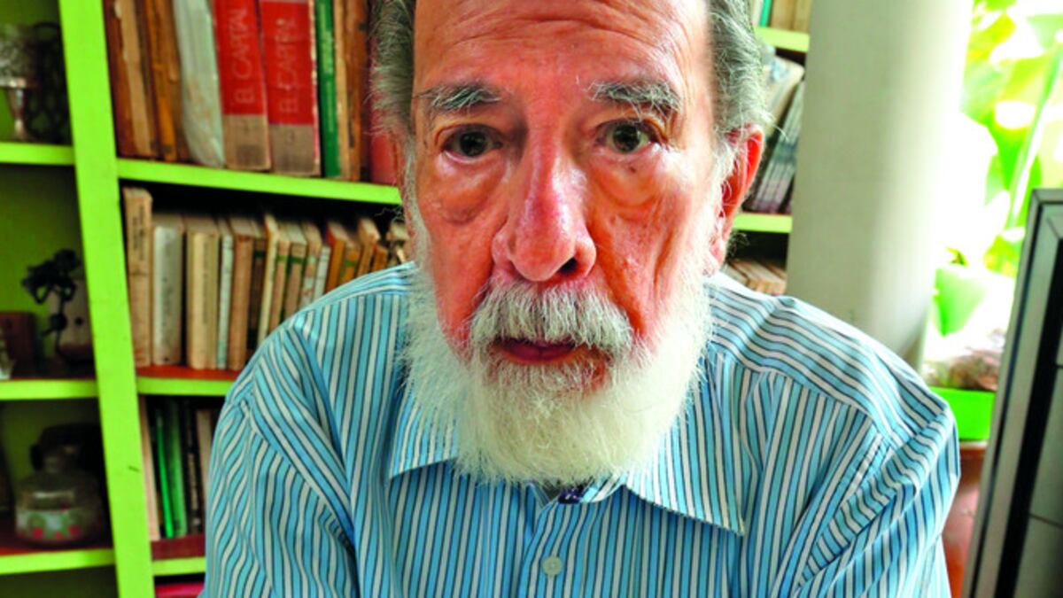 El doctor José Guillermo Ros–Zanet y el poeta César Young encarnan dos versiones intelectuales y literarias del espectro cultural de Panamá. Ros–Zanet es además poeta, escritor,