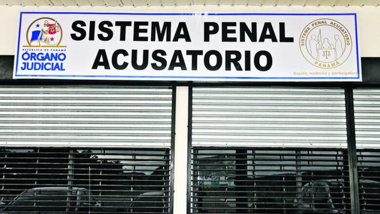 Decretan detención provisional para dos extranjeros y un funcionario por caso de pornografía infantil