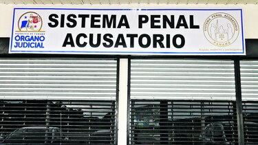 Decretan detención provisional para dos extranjeros y un funcionario por caso de pornografía infantil