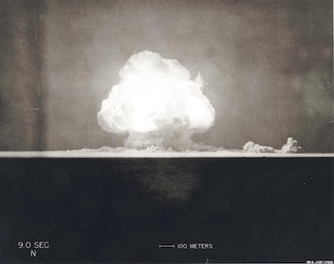VIDEO: Se cumplen 83 años de la primera explosión atómica, que lideró Oppenheimer