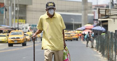 Decretan cerco sanitario y cierre del espacio aéreo