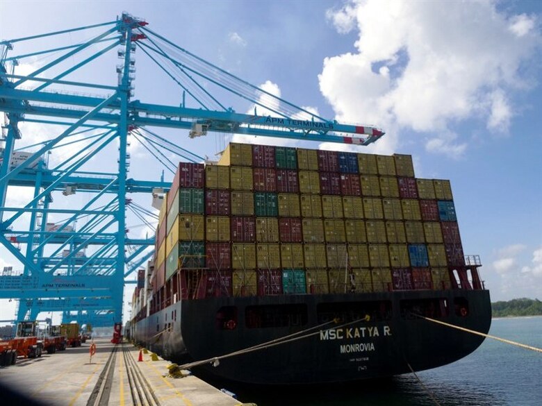 Otro jugador, interesado en el puerto de Balboa