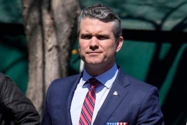 El asesor de Trump niega que las nuevas revelaciones del chat fueran ‘planes de guerra’