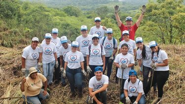 Cervecería Nacional y Ancón realizan jornada de reforestación