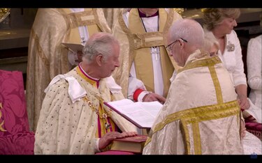 Dio inicio la histórica coronación del rey Carlos III