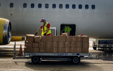 Oenegé de Estados Unidos y cubanos en el exterior mandan alimentos a la isla ante escasez de alimentos