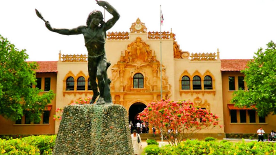 Normal de Santiago necesita ser reparada