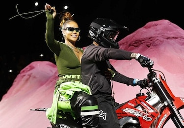 Rihanna, una estrella de rock en la Semana de la Moda de Nueva York