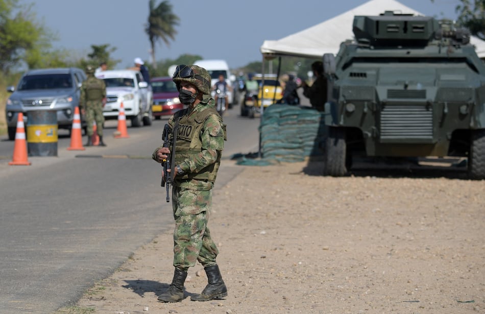 General de Colombia es apartado de su cargo por presuntos vínculos con el narco