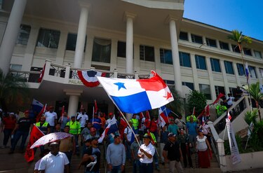 Se retuvo el salario a 17 mil 495 docentes de todo el país: Meduca