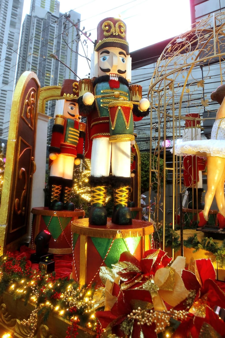 El Desfile de Navidad City Of Stars 2025 en fotos