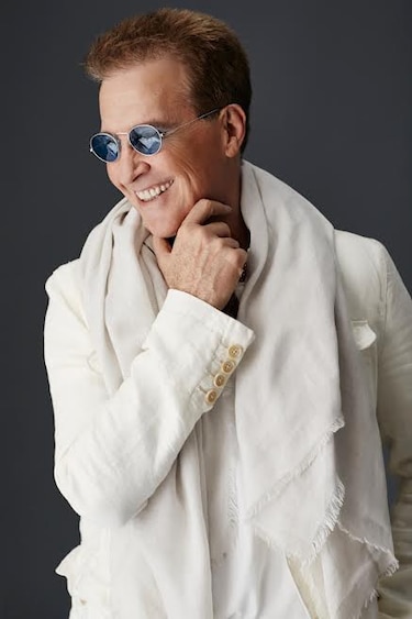 Emmanuel trae a Panamá las canciones de toda su vida