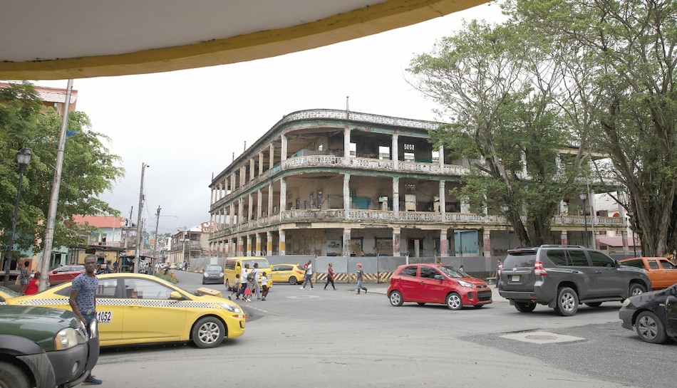 Alcalde de Colón impone reglas más estrictas a los emprendedores de comida