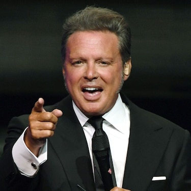 Investigación revela que cantante mexicano Luis Miguel compró con empresa opaca yate de lujo