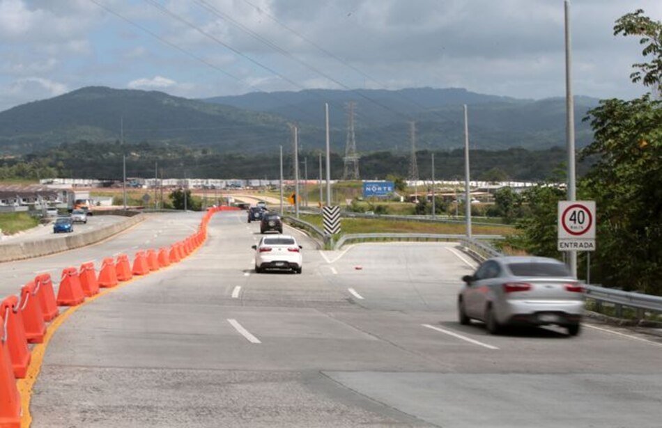 ENA hace reparaciones en losa del corredor Norte