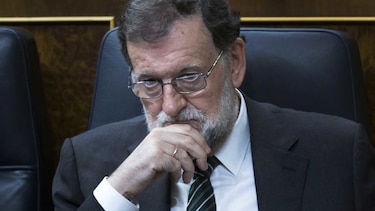 España: Rajoy pide al líder catalán que renuncie a secesión