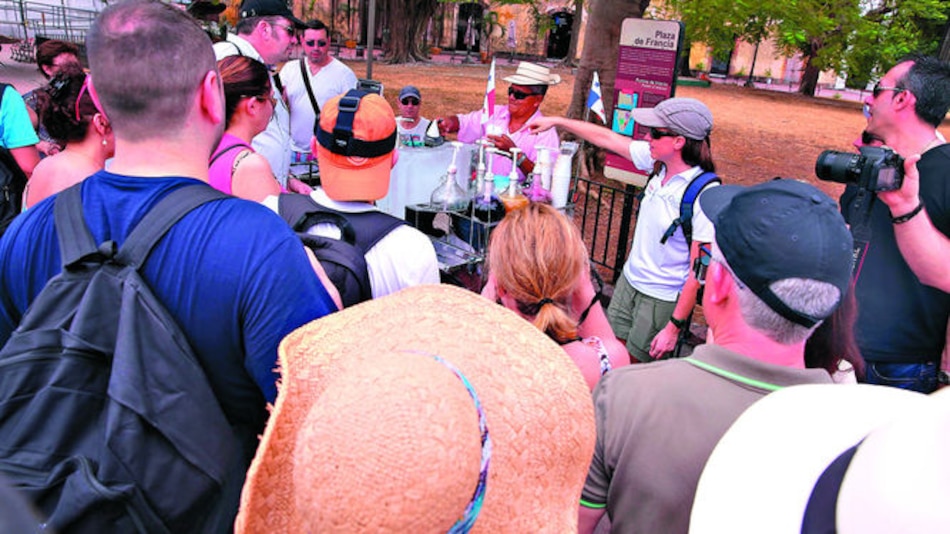 Solicitarán crédito para promoción