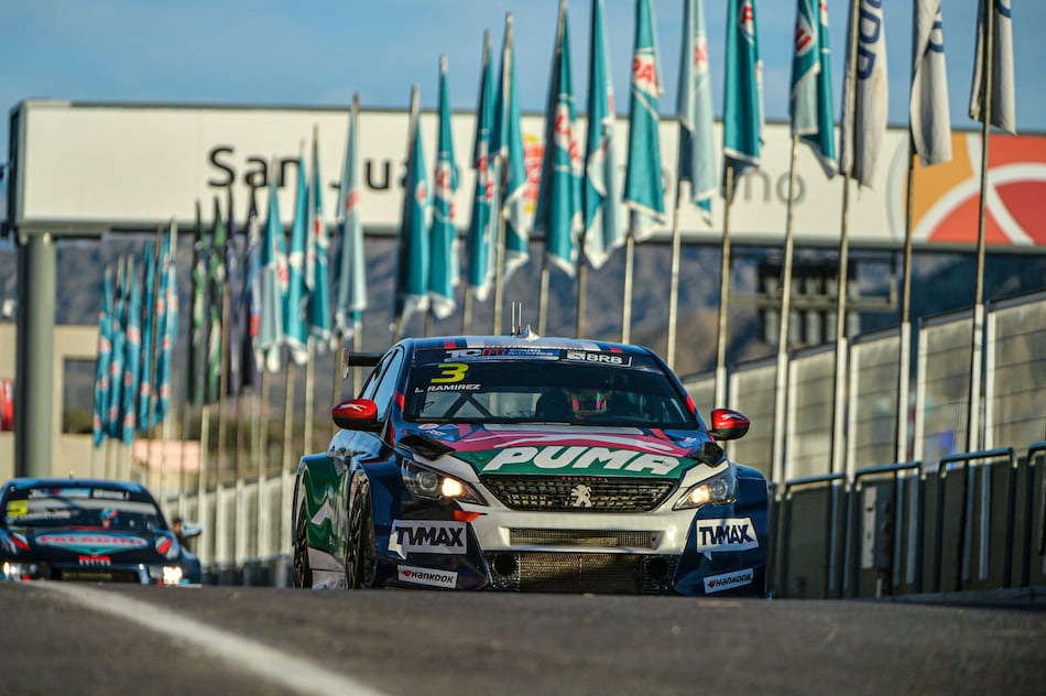 Luis ‘Lucho’ Ramírez se sobrepone a problemas con los frenos y sigue firme en el TCR South America