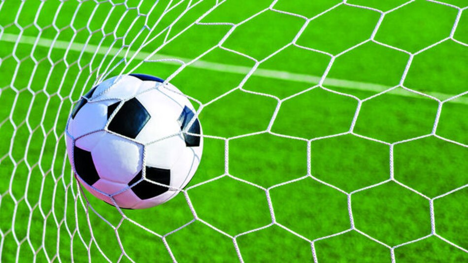 Goles, pasión y tributos