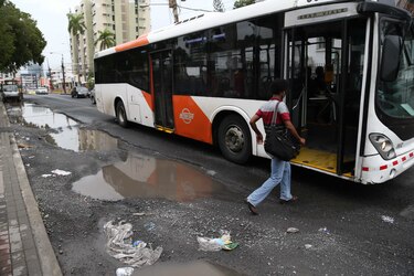 Entregan segundo informe de licitación para reparar calles en la ciudad capital