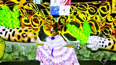 Los Panameños celebran los Carnavales en México