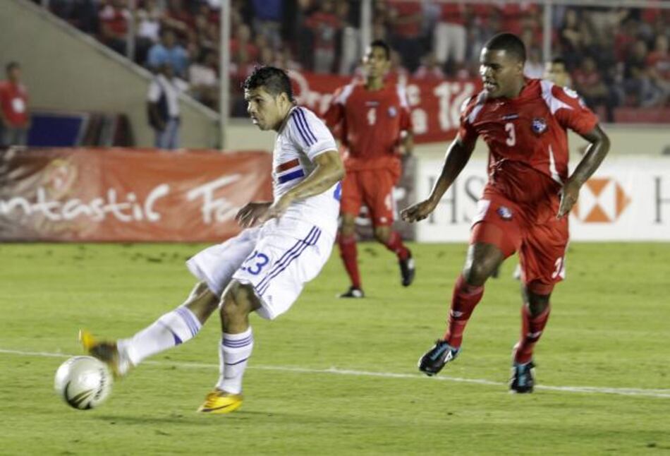 Villar deja la selección de Paraguay por lesión