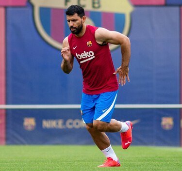 Sergio ‘Kun’ Agüero hablará ‘sobre su futuro’ este miércoles
