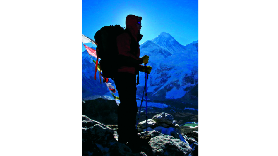 Dos muertes y desaparecidos en el Everest