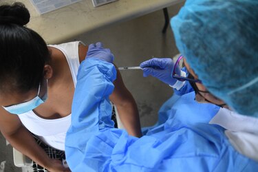 Muertes y positividad muestran tendencia ‘esperanzadora’ en Panamá