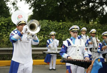 Colorido desfile honra los 506 años de Panamá la Vieja con música y cultura