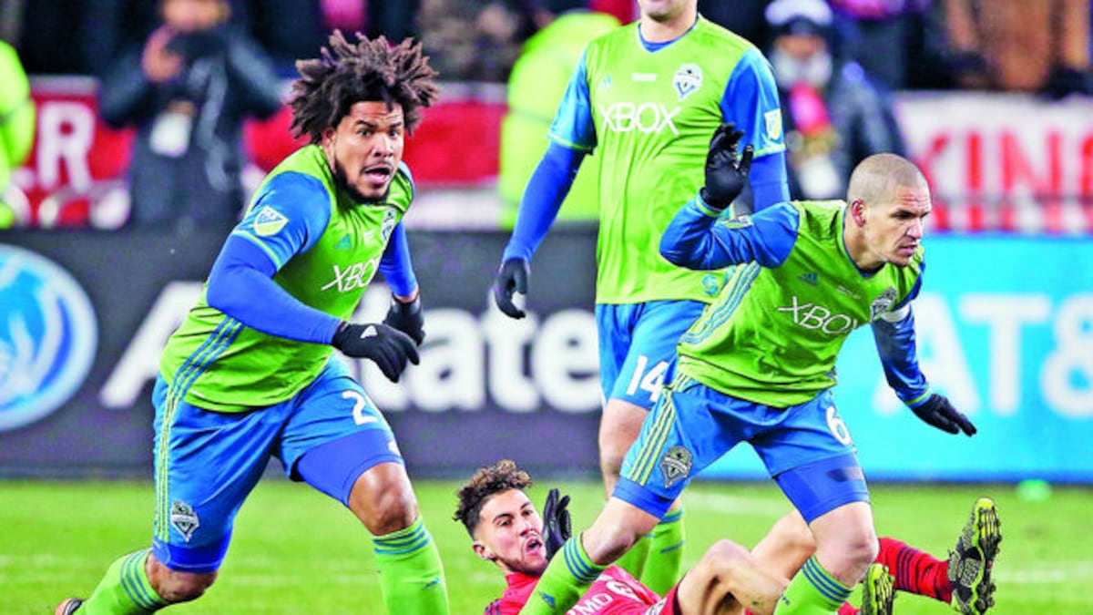 El panameño Román Torres fue el líder de una defensa de los Sounders, que controló a los atacantes del Toronto Sebastián Giovinco y a Jozy Altidore.