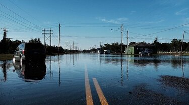 Lluvia que dejó Harvey hizo que Houston se hundiera dos centímetros